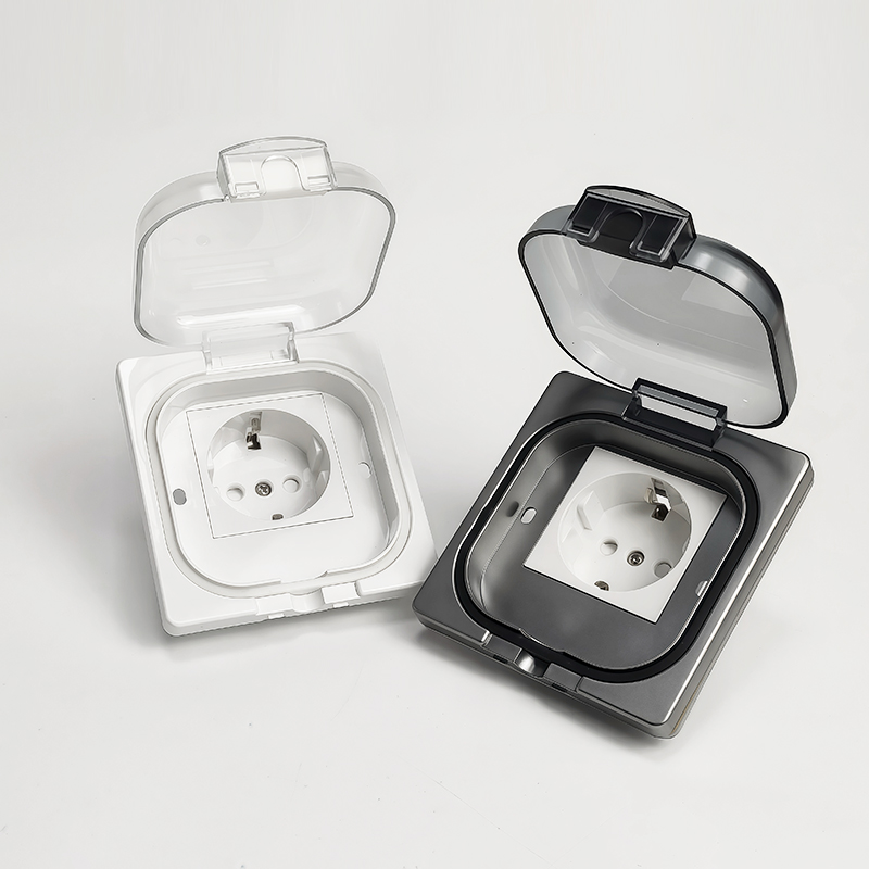 IP65 Waterproof Outdoor Socket - مراجعة Outdoor Power Solutions وسعره